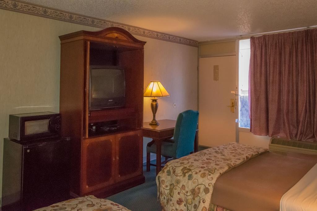 Executive Inn Hotel And Conference Center Lawton Ruang foto